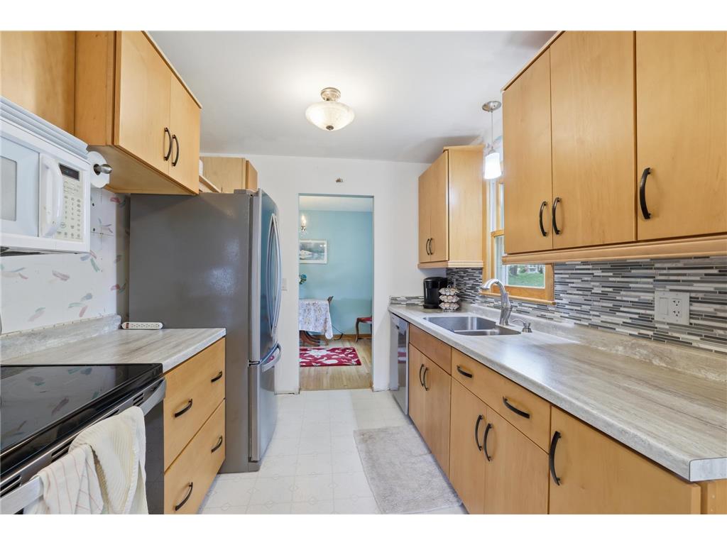 3110 W 82nd Street Bloomington MN 55431 7077302 image10