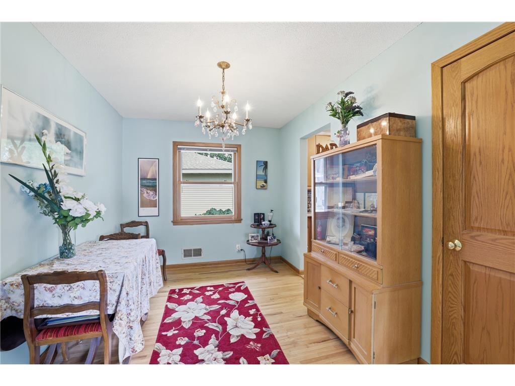 3110 W 82nd Street Bloomington MN 55431 7077302 image13