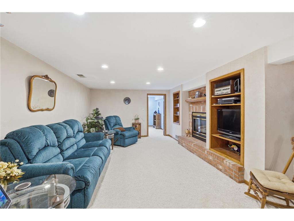 3110 W 82nd Street Bloomington MN 55431 7077302 image19