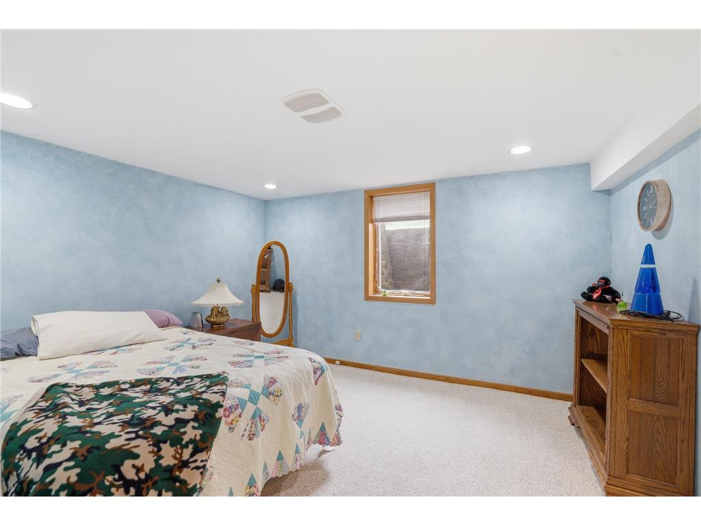 3110 W 82nd Street Bloomington MN 55431 7077302 image22