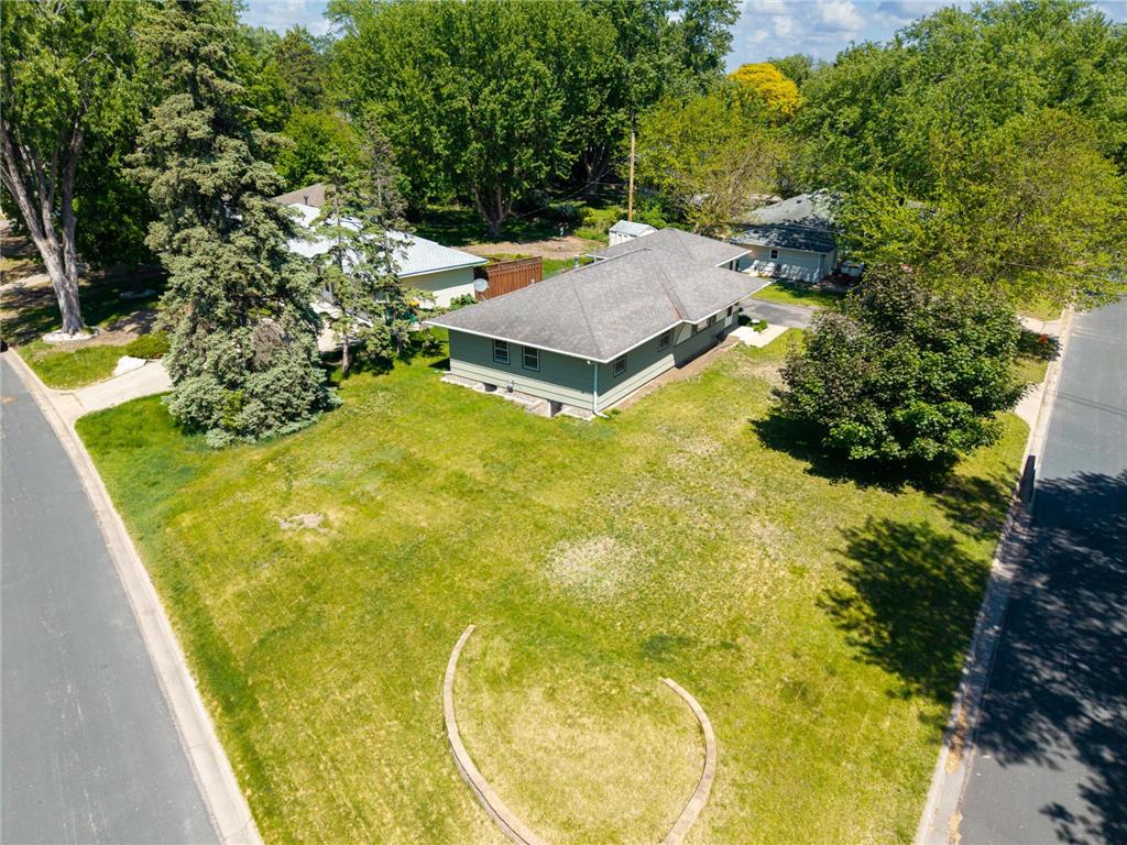 3110 W 82nd Street Bloomington MN 55431 7077302 image32
