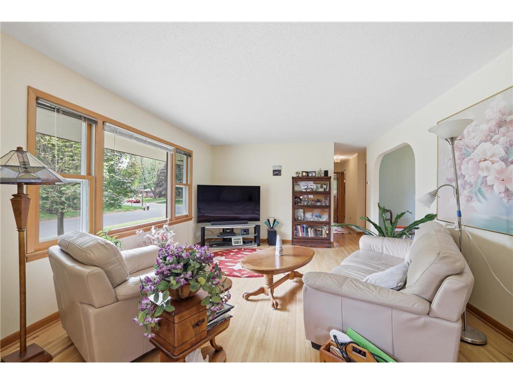 3110 W 82nd Street Bloomington MN 55431 7077302 image6