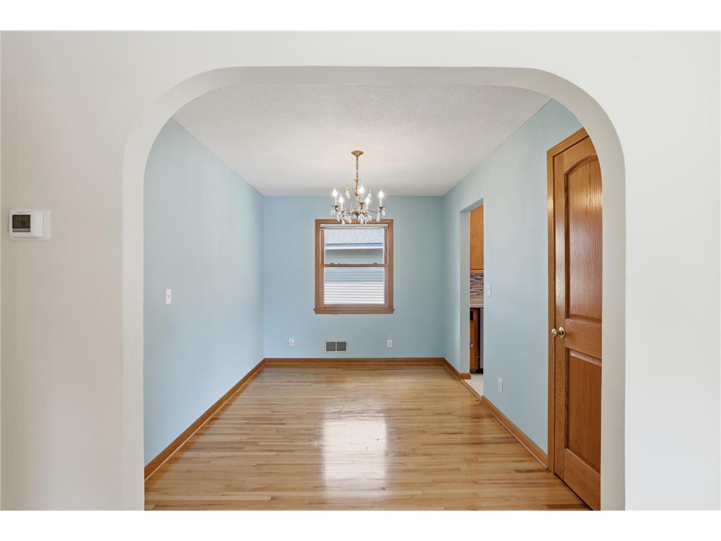 3110 W 82nd Street Bloomington MN 55431 7107613 image10