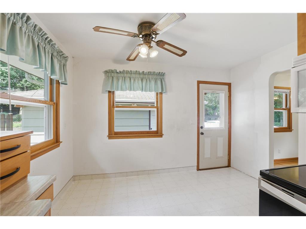 3110 W 82nd Street Bloomington MN 55431 7107613 image14