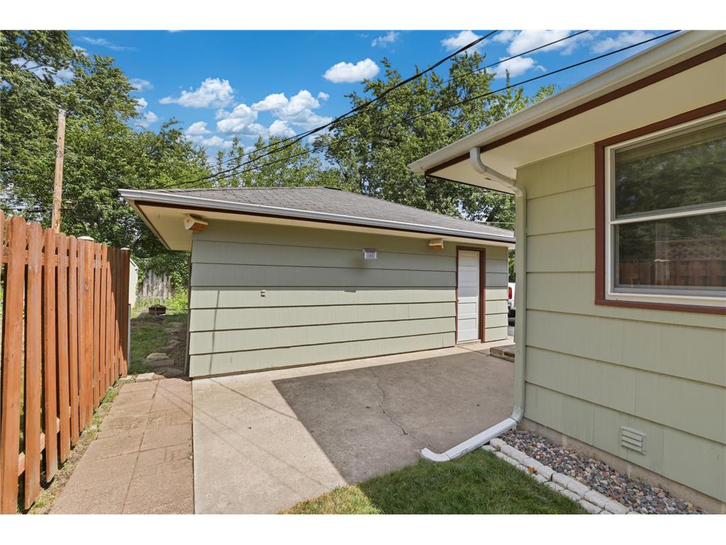 3110 W 82nd Street Bloomington MN 55431 7107613 image32