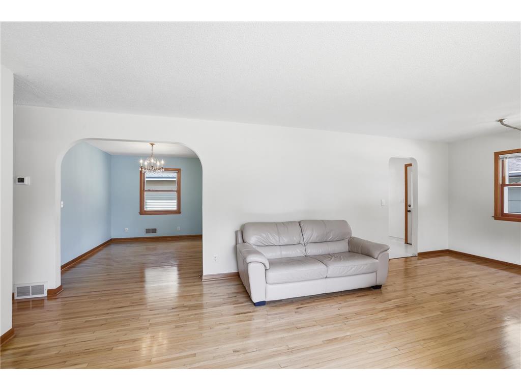 3110 W 82nd Street Bloomington MN 55431 7107613 image9