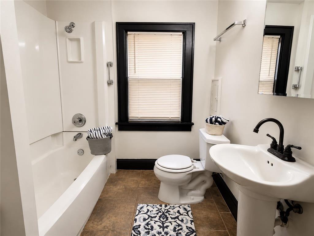 3111 Logan Avenue N Minneapolis MN 55411 7098757 image10