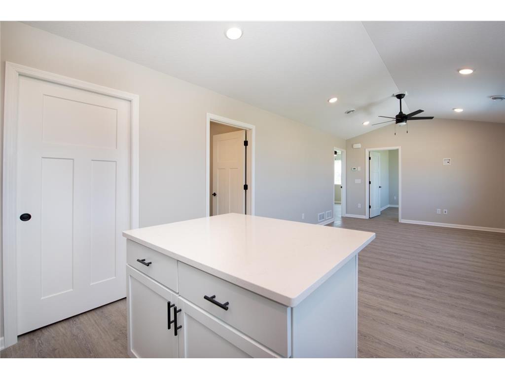 3111 Scotch Lane Mankato MN 56001 6786999 image9