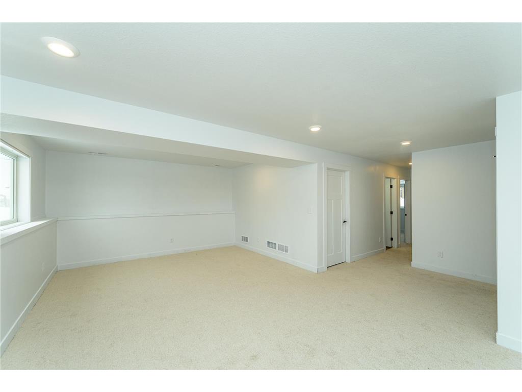 3112 Eastwood Road SE Rochester MN 55904 7001047 image11