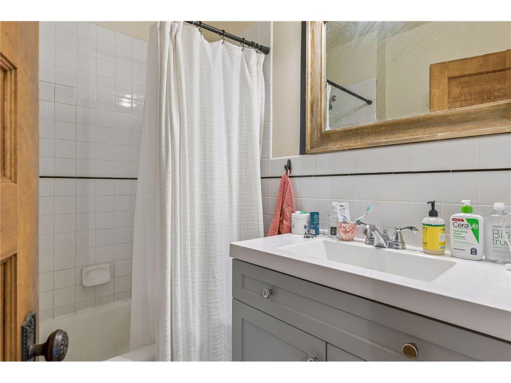 3112 Fremont Avenue S Minneapolis MN 55408 7055559 image23