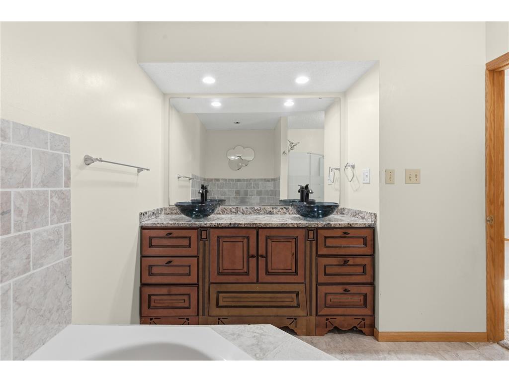 3113 Chandler Court Burnsville MN 55337 7016567 image57