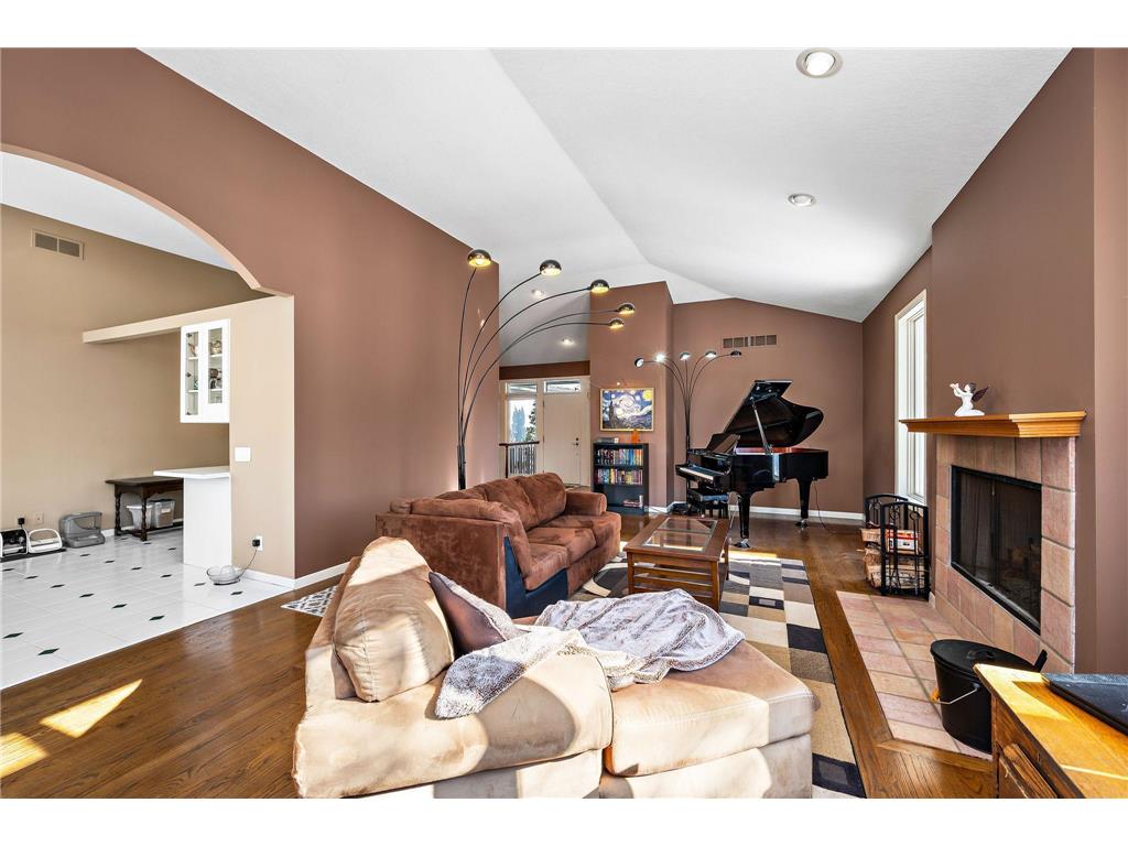 3114 County Road 101 S Woodland MN 55391 - Shaver 7016323 image11