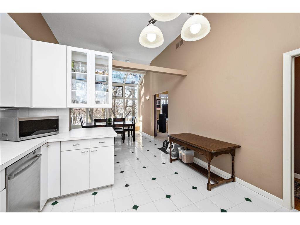 3114 County Road 101 S Woodland MN 55391 - Shaver 7016323 image17