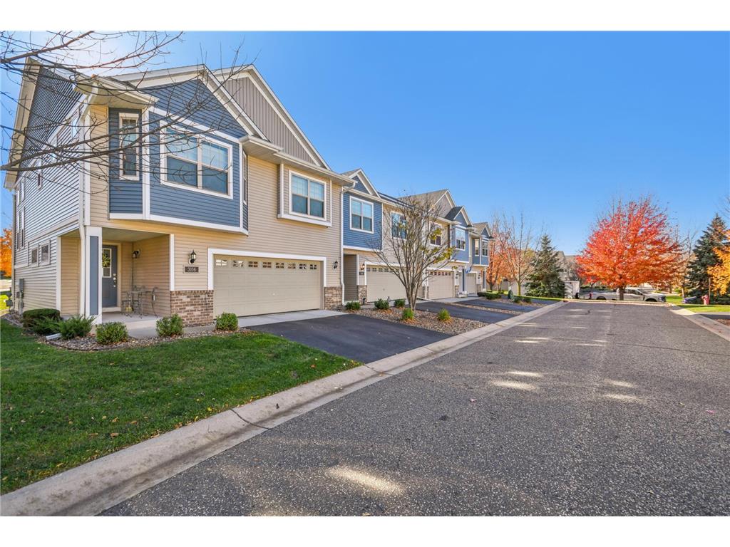 3114 Frontier Drive Woodbury MN 55129 6814071 image2