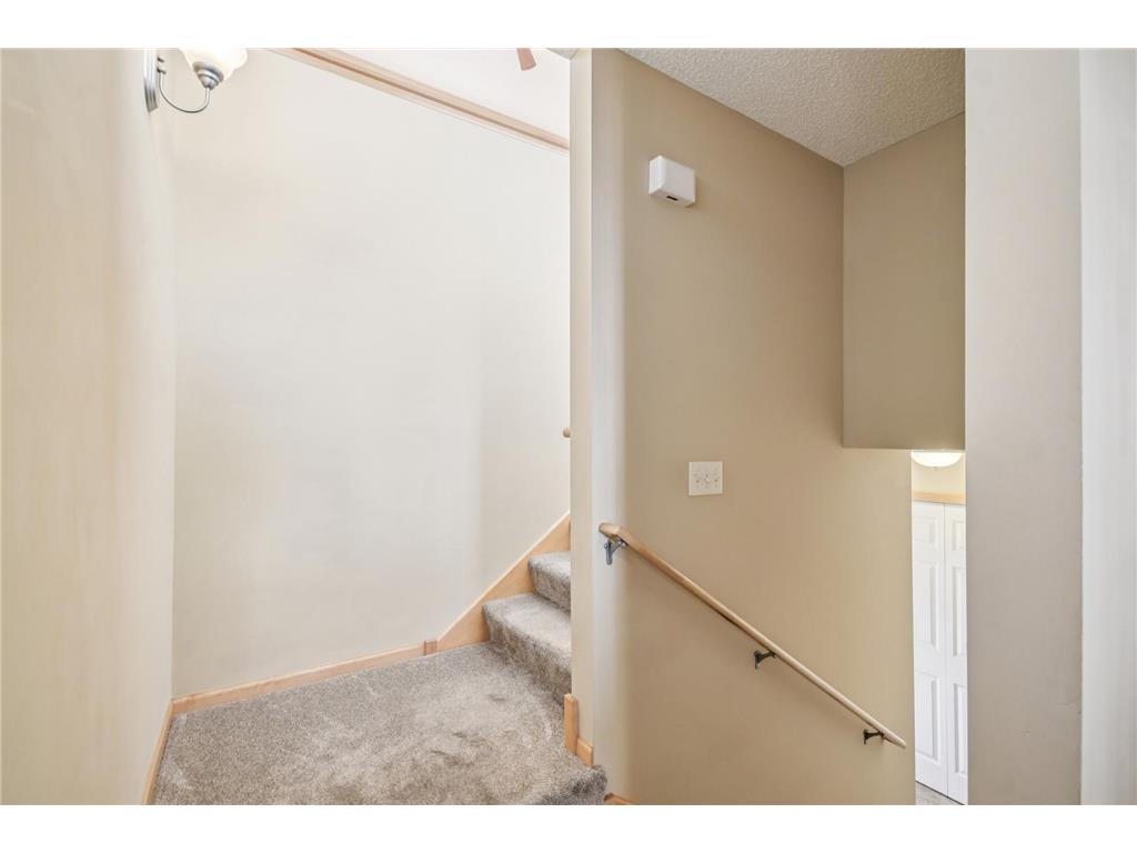 3114 Frontier Drive Woodbury MN 55129 6814071 image22