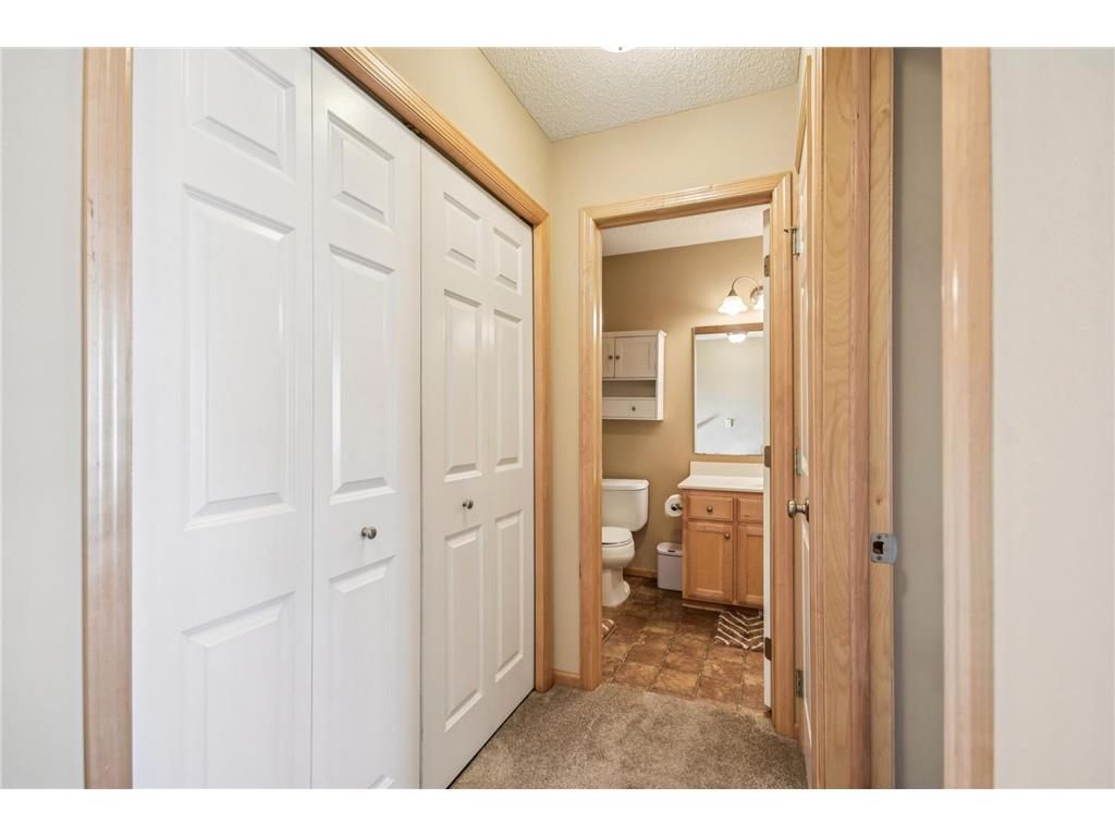 3114 Frontier Drive Woodbury MN 55129 6814071 image34