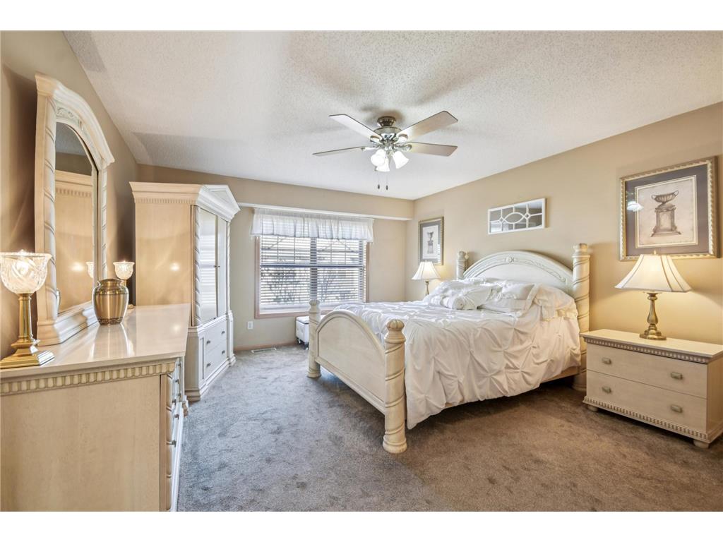 3114 Frontier Drive Woodbury MN 55129 6814071 image37