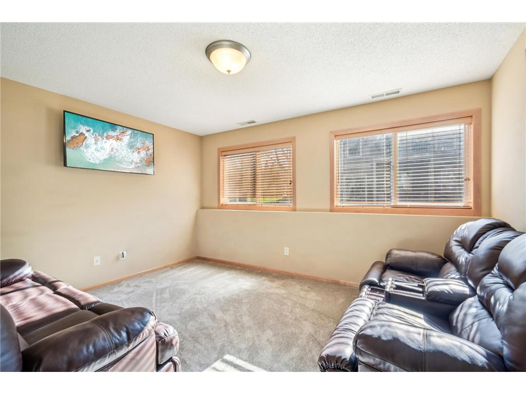 3114 Frontier Drive Woodbury MN 55129 6814071 image9