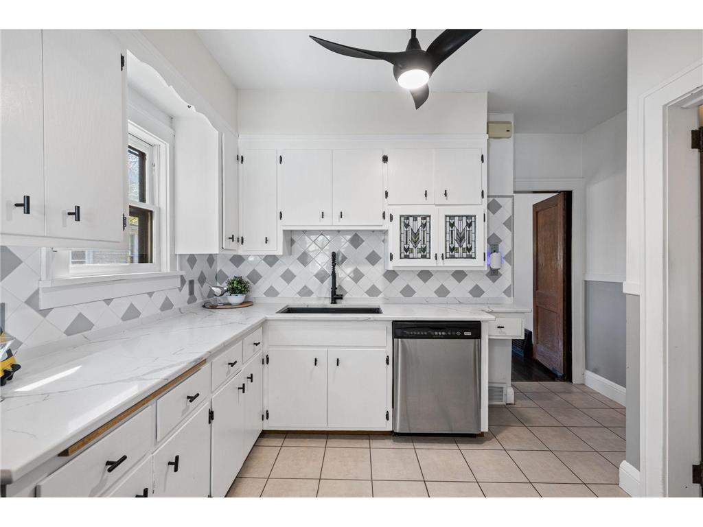 3115 43rd Avenue S Minneapolis MN 55406 7058888 image23