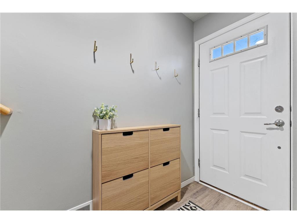 3115 Clover Ridge Drive Chaska MN 55318 6806572 image4