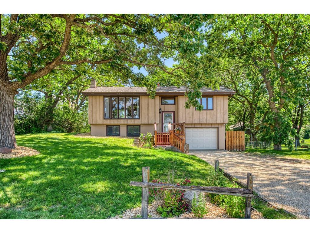 3117 Granada Avenue N, Oakdale, MN, 55128 MLS 6551018 Edina Realty