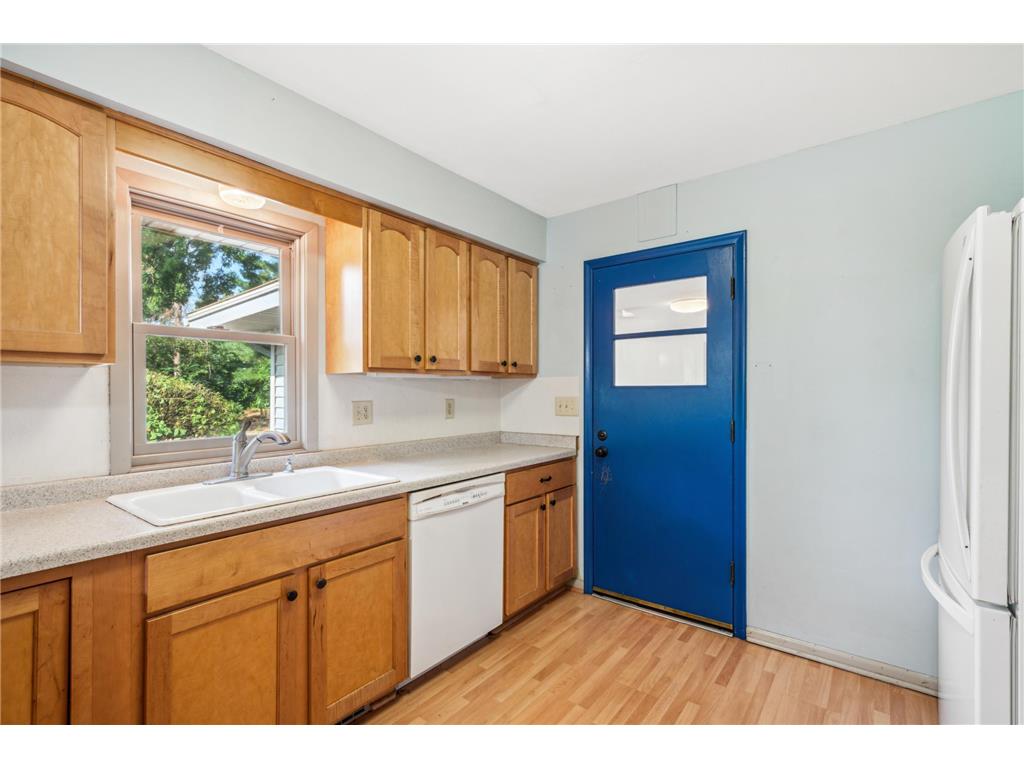 3119 64th Avenue N Brooklyn Center MN 55429 6391112 image1