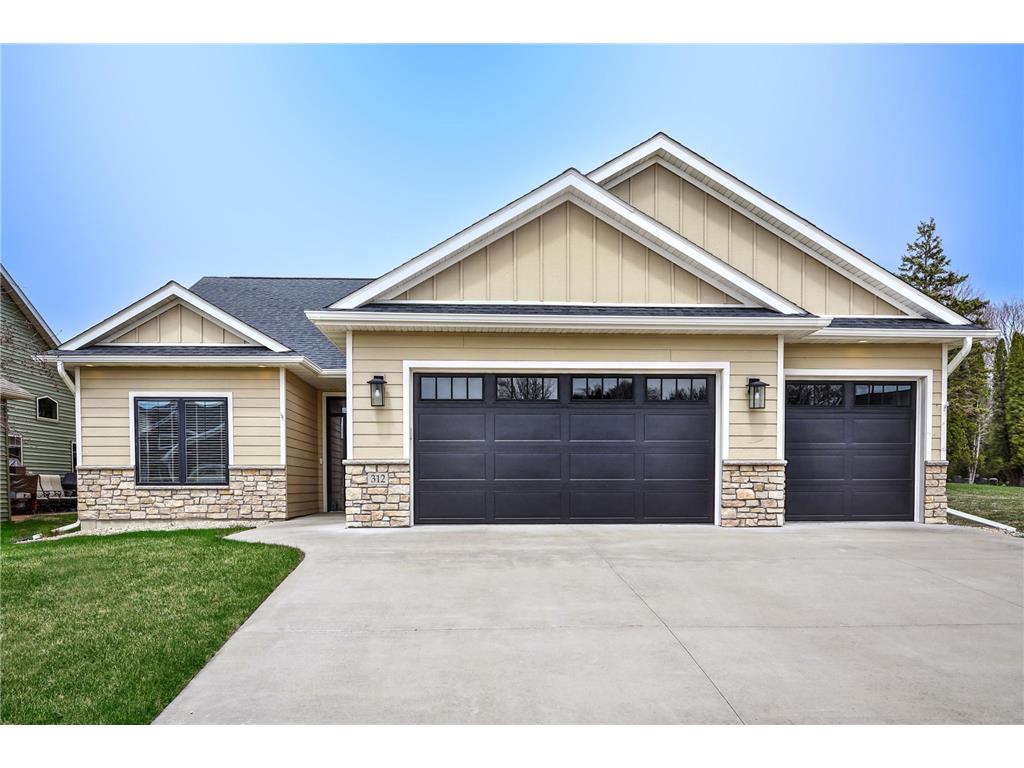 312 11th Street NW Dodge Center MN 55927 6709289 image1