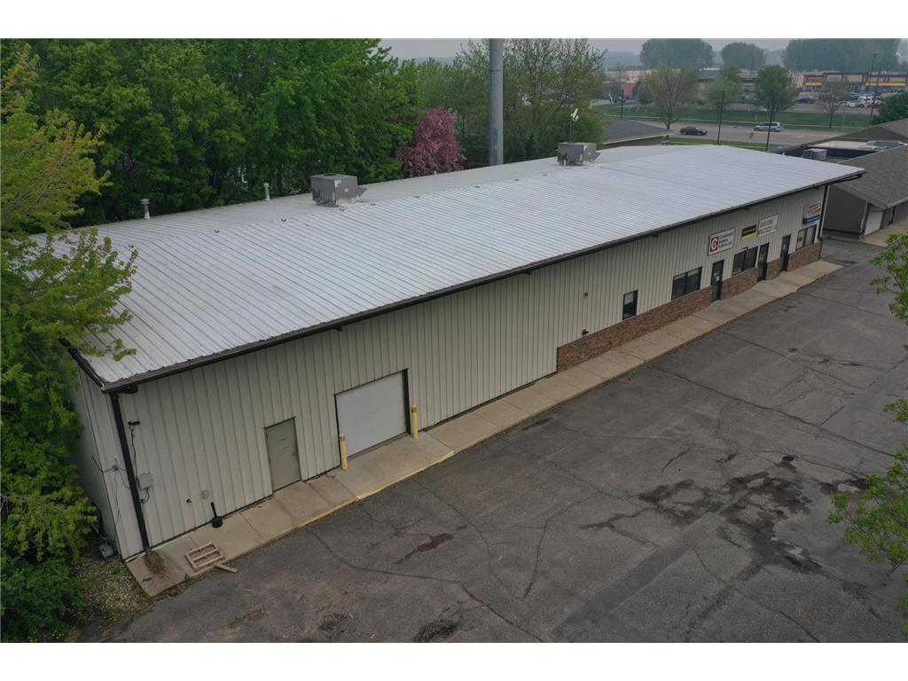 312 24th Avenue SW Willmar MN 56201 6373455 image1