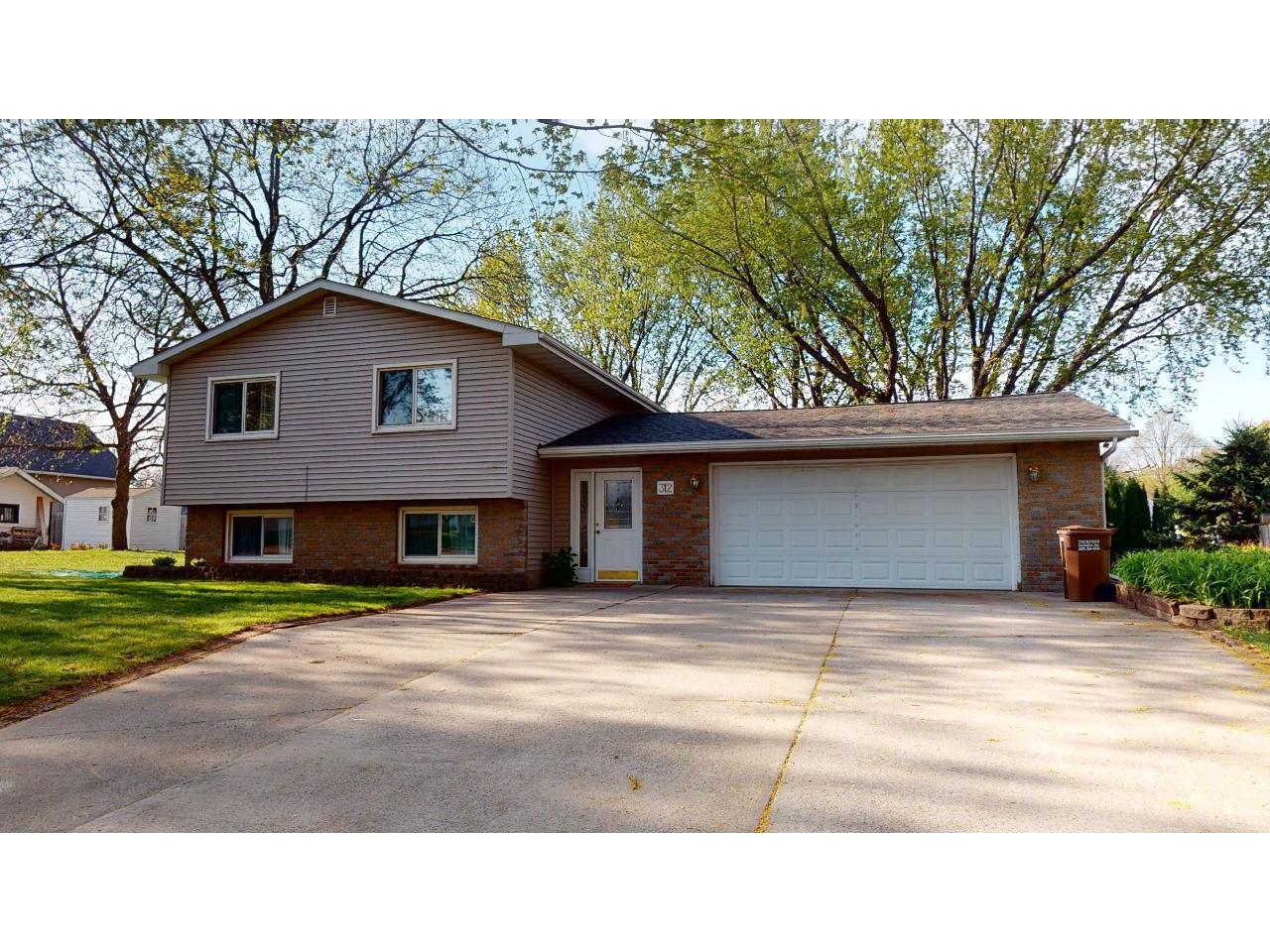 312 4th Street NW, New Richland, MN, 56072 MLS 7084496 Edina Realty