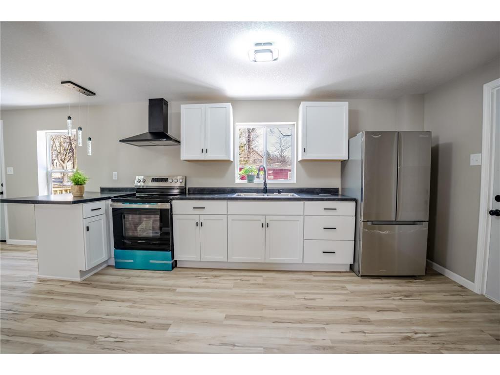 312 Grove Avenue Montevideo MN 56265 7054808 image14