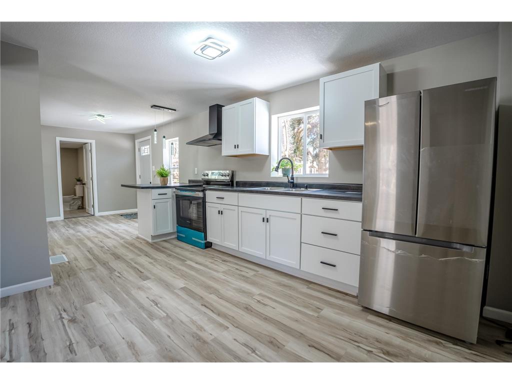 312 Grove Avenue Montevideo MN 56265 7054808 image15