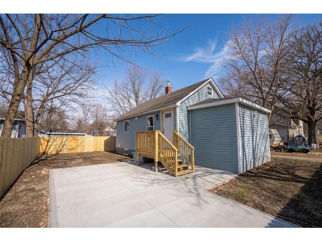312 Grove Avenue Montevideo MN 56265 7054808 image2