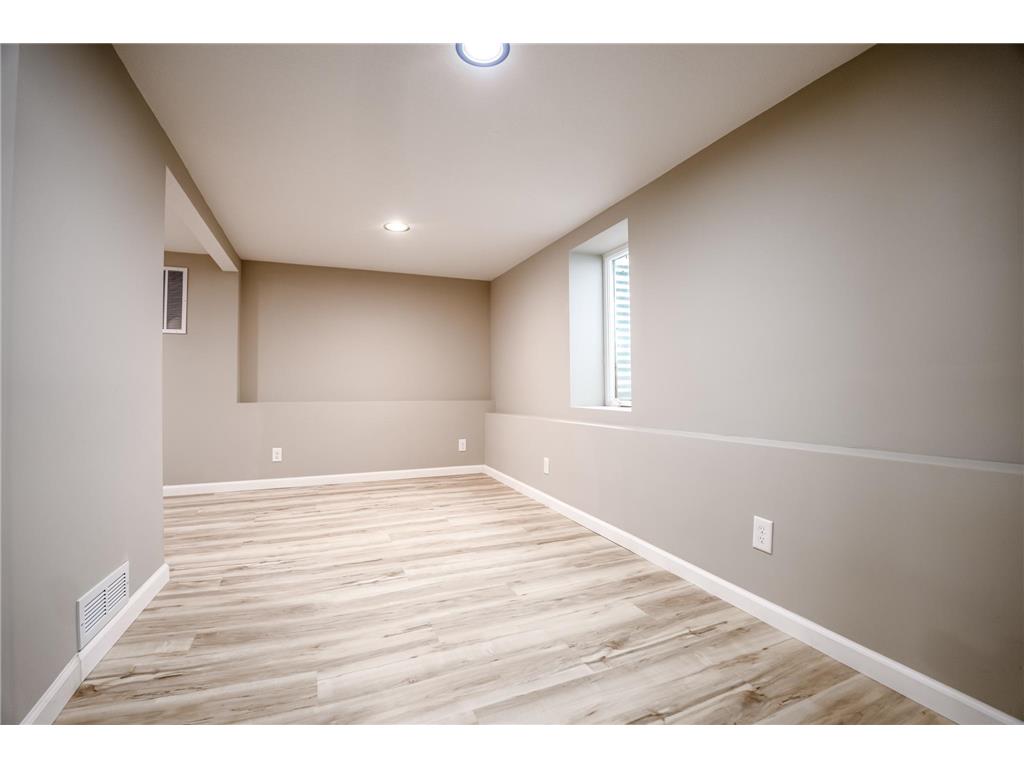312 Grove Avenue Montevideo MN 56265 7054808 image30