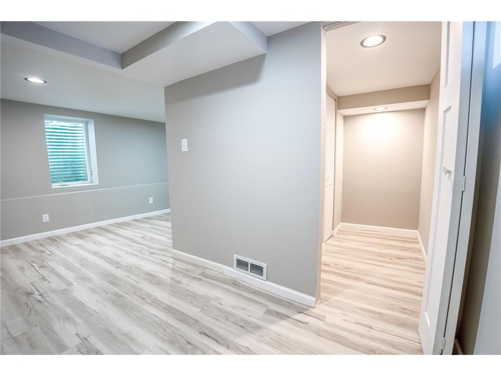 312 Grove Avenue Montevideo MN 56265 7054808 image32