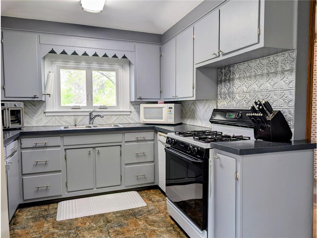 312 Kilburn Street NW Bertha MN 56437 7076459 image5