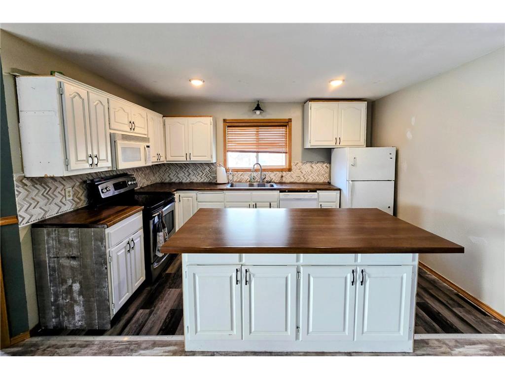 312 S Tyler Street Tyler MN 56178 7038518 image9