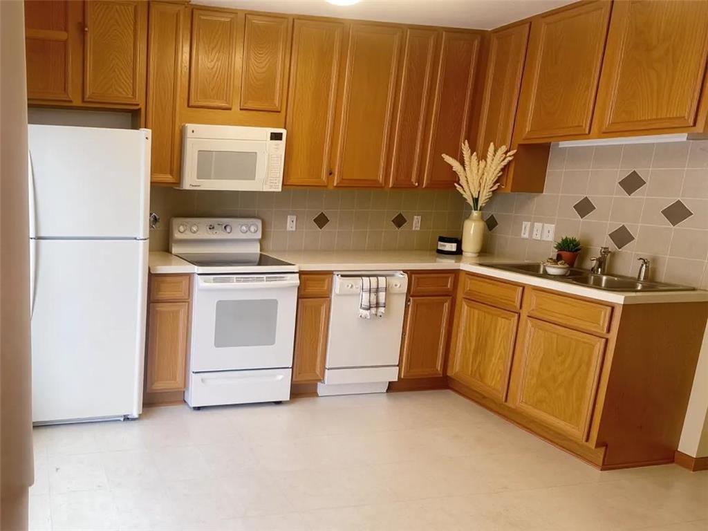 312 Wagon Wheel Lane Chaska MN 55318 7012079 image3