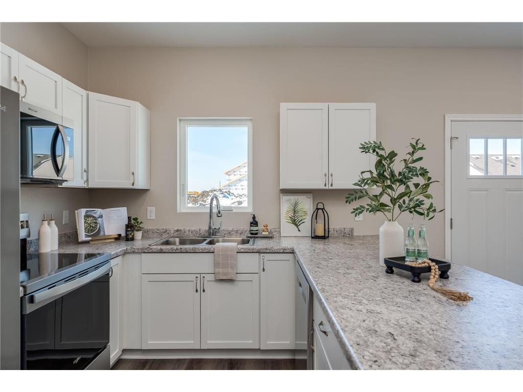 3120 & 3122 Noble Drive Mankato MN 56001 7018944 image10