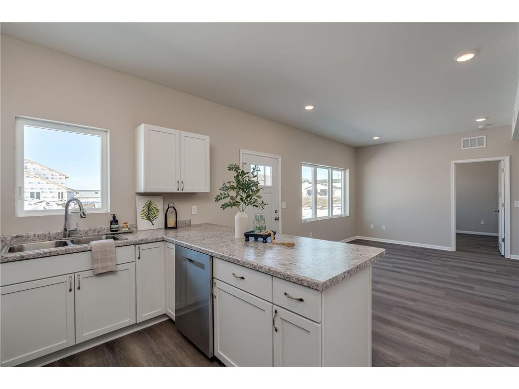 3120 & 3122 Noble Drive Mankato MN 56001 7018944 image12