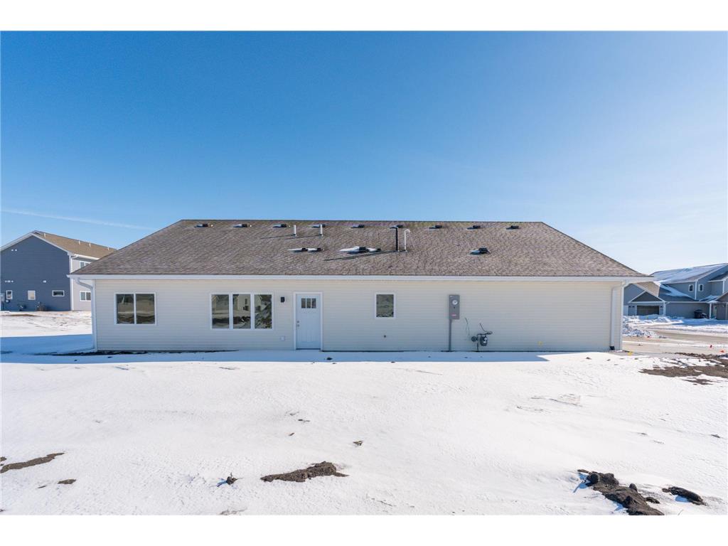 3120 & 3122 Noble Drive Mankato MN 56001 7018944 image2