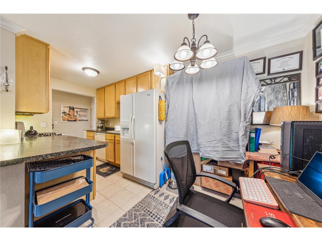 3120 Hennepin Avenue #103 Minneapolis MN 55408 6813374 image4