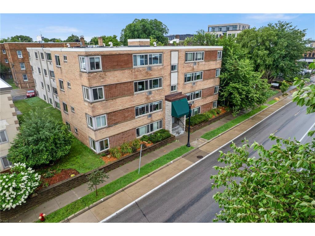 3120 Hennepin Avenue #106 Minneapolis MN 55408 7036389 image1
