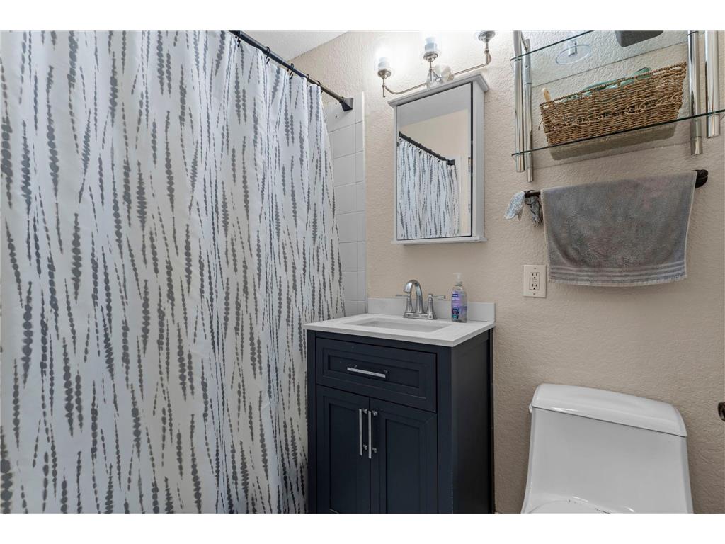 3120 Hennepin Avenue #106 Minneapolis MN 55408 7036389 image11