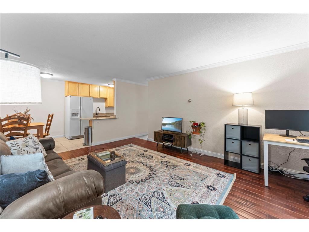 3120 Hennepin Avenue #106 Minneapolis MN 55408 7036389 image6