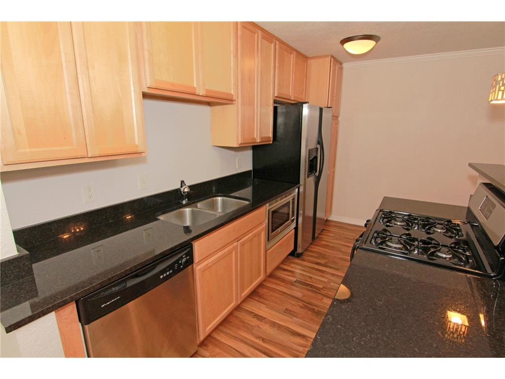 3120 Hennepin Avenue #107 Minneapolis MN 55408 6623146 image2