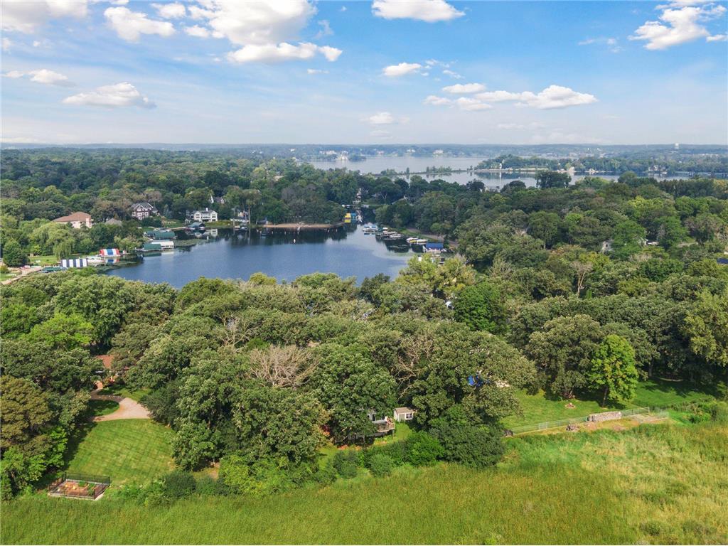 3121 Fairchild Avenue Minnetonka MN 55391 - Lake Minnetonka 6591998 image1