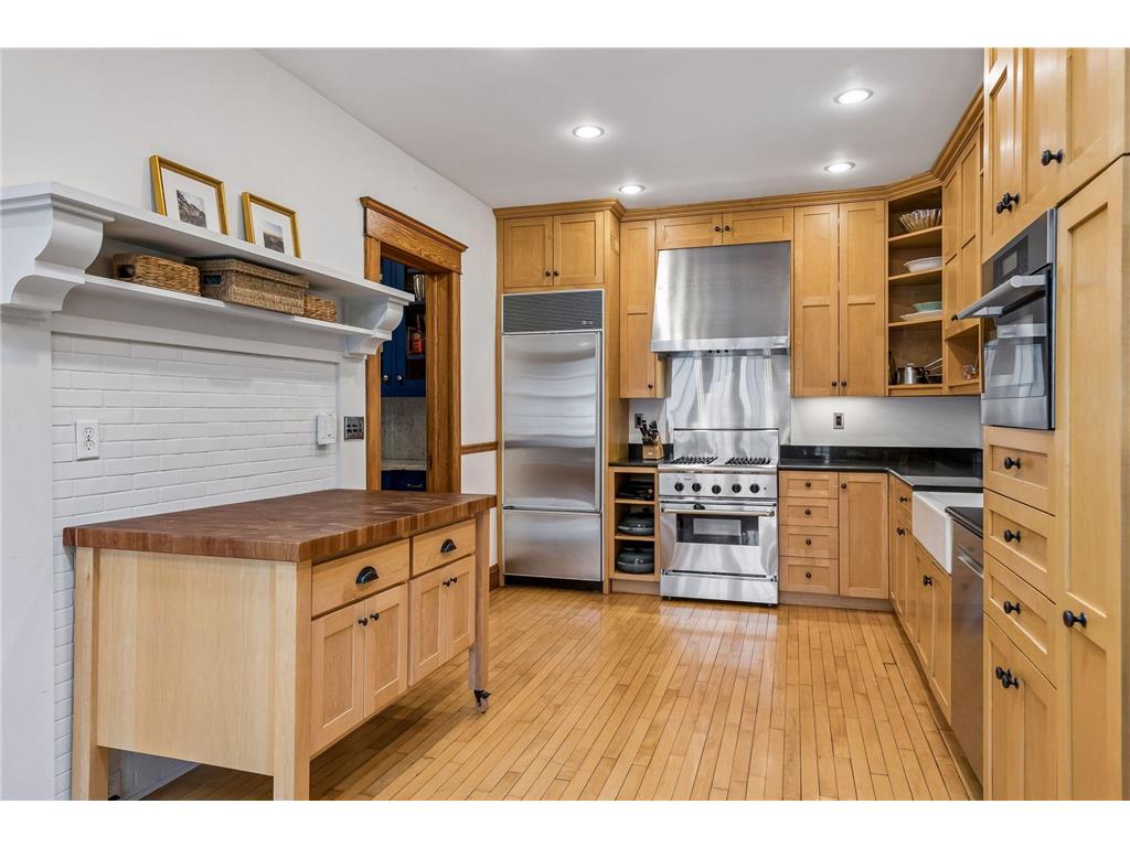 3121 Humboldt Avenue S Minneapolis MN 55408 7060600 image14