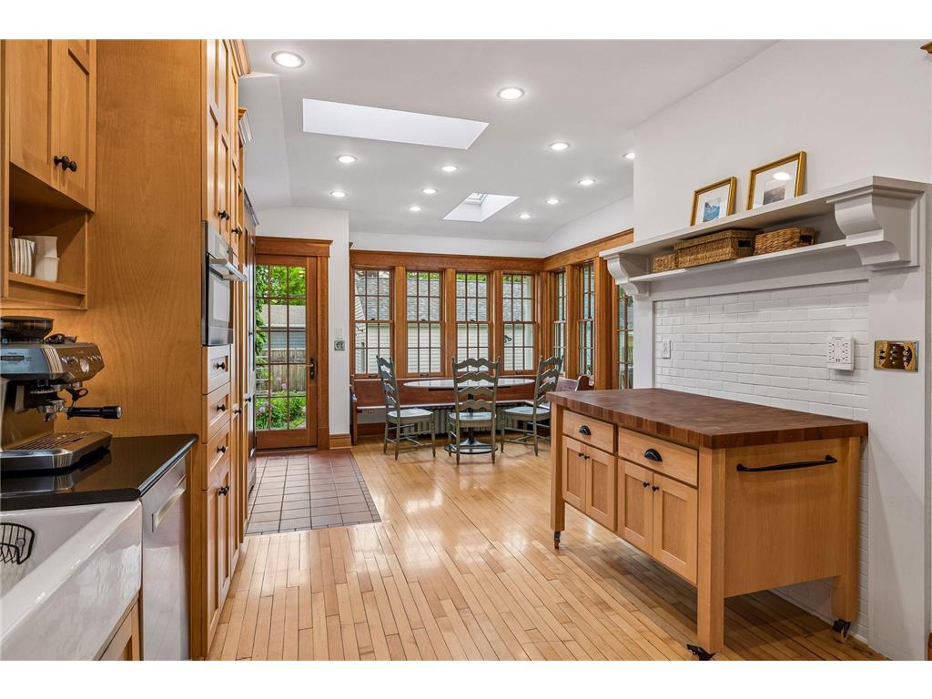 3121 Humboldt Avenue S Minneapolis MN 55408 7060600 image15