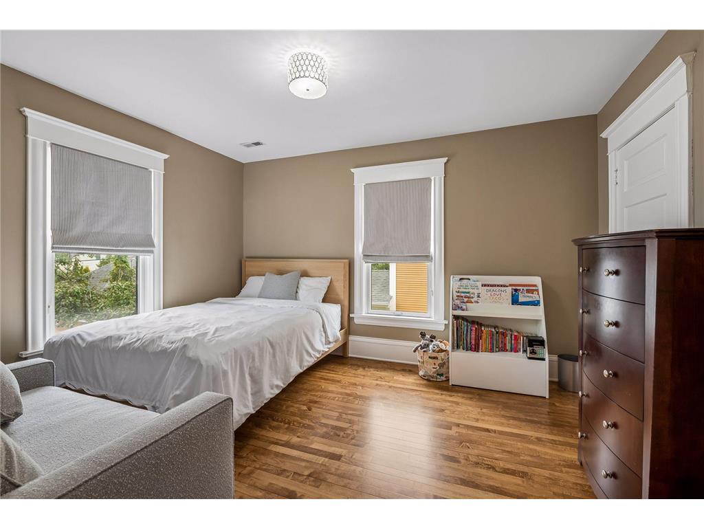 3121 Humboldt Avenue S Minneapolis MN 55408 7060600 image27