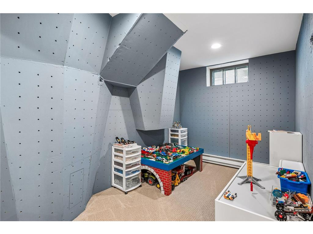 3121 Humboldt Avenue S Minneapolis MN 55408 7060600 image37